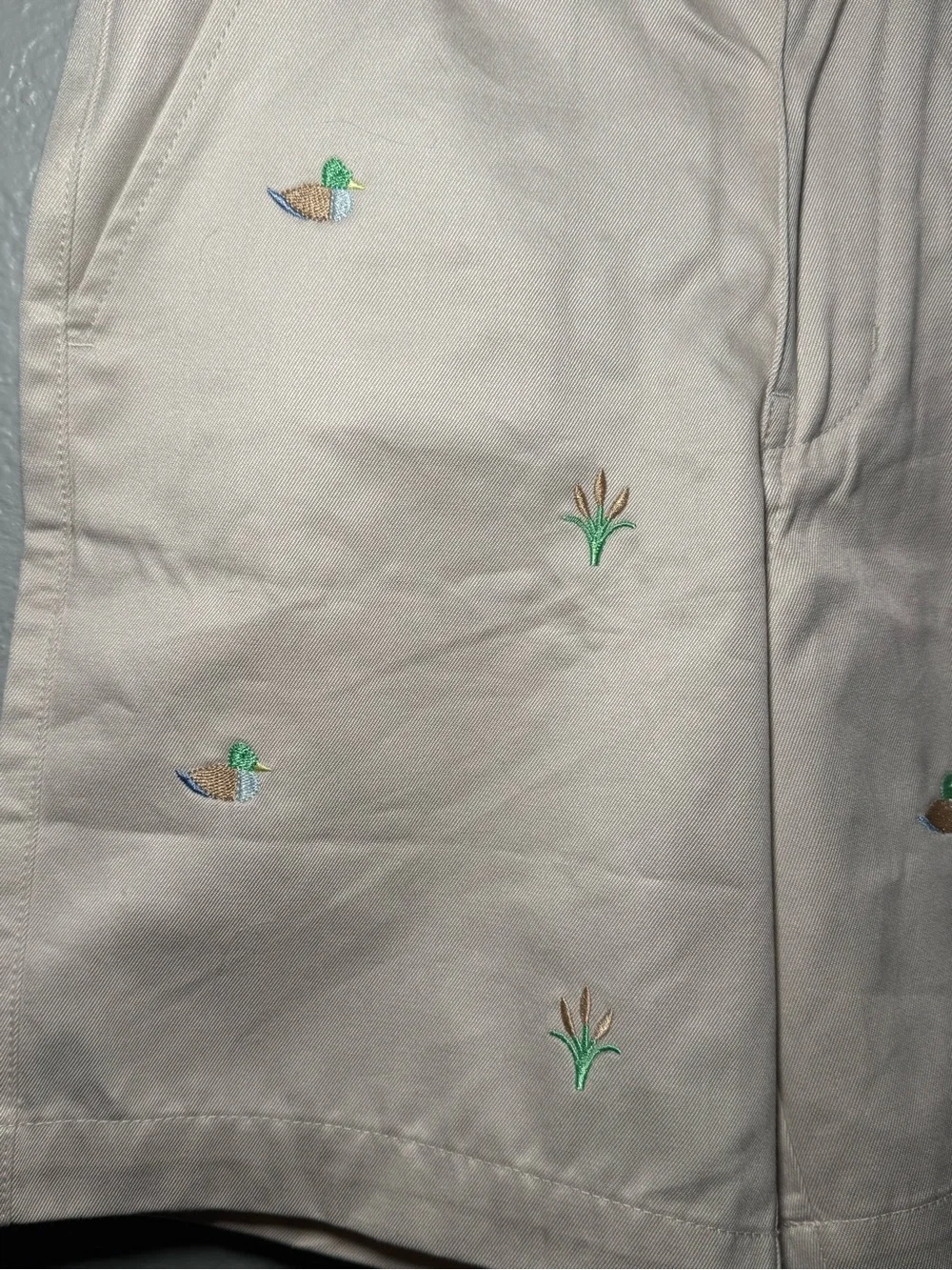 Beaufort Bonnet Company TBBC Embroidered Charlie Chino Khaki Shorts Ducks (026)